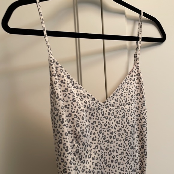 Abercrombie silk dress - animal print - never been worn! - Picture 2 of 7